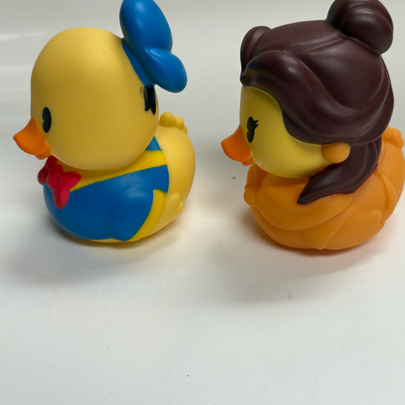 Disneys Princess Belle and Donald Duck Jeep Rubber Duck Bath Toy Figure - Picture 3 of 6